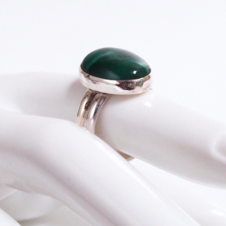 Size 8 Sterling Silver Ring with 13mm x 18mm Oval Malachite Cabochon